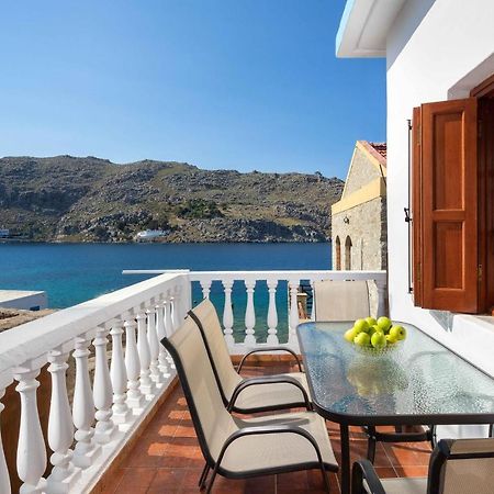 Maravelia Mare Konuk evi Simi Dış mekan fotoğraf