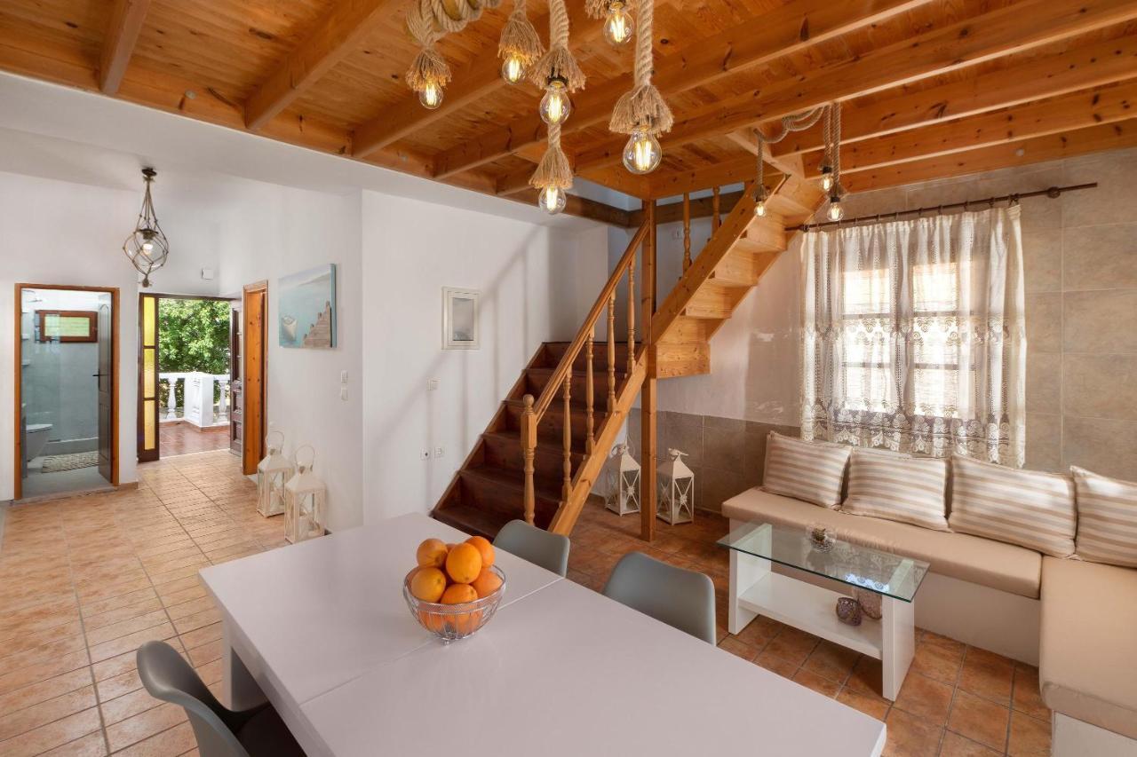 Maravelia Mare Konuk evi Simi Dış mekan fotoğraf
